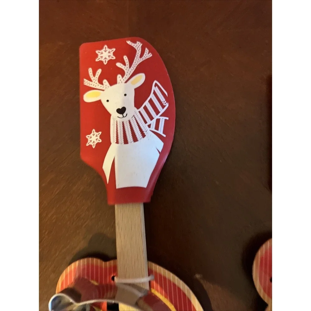 Spatula Christmas Reindeer & Santa Shaped Cookie Cutter Set of 2 Kitchen Holiday
